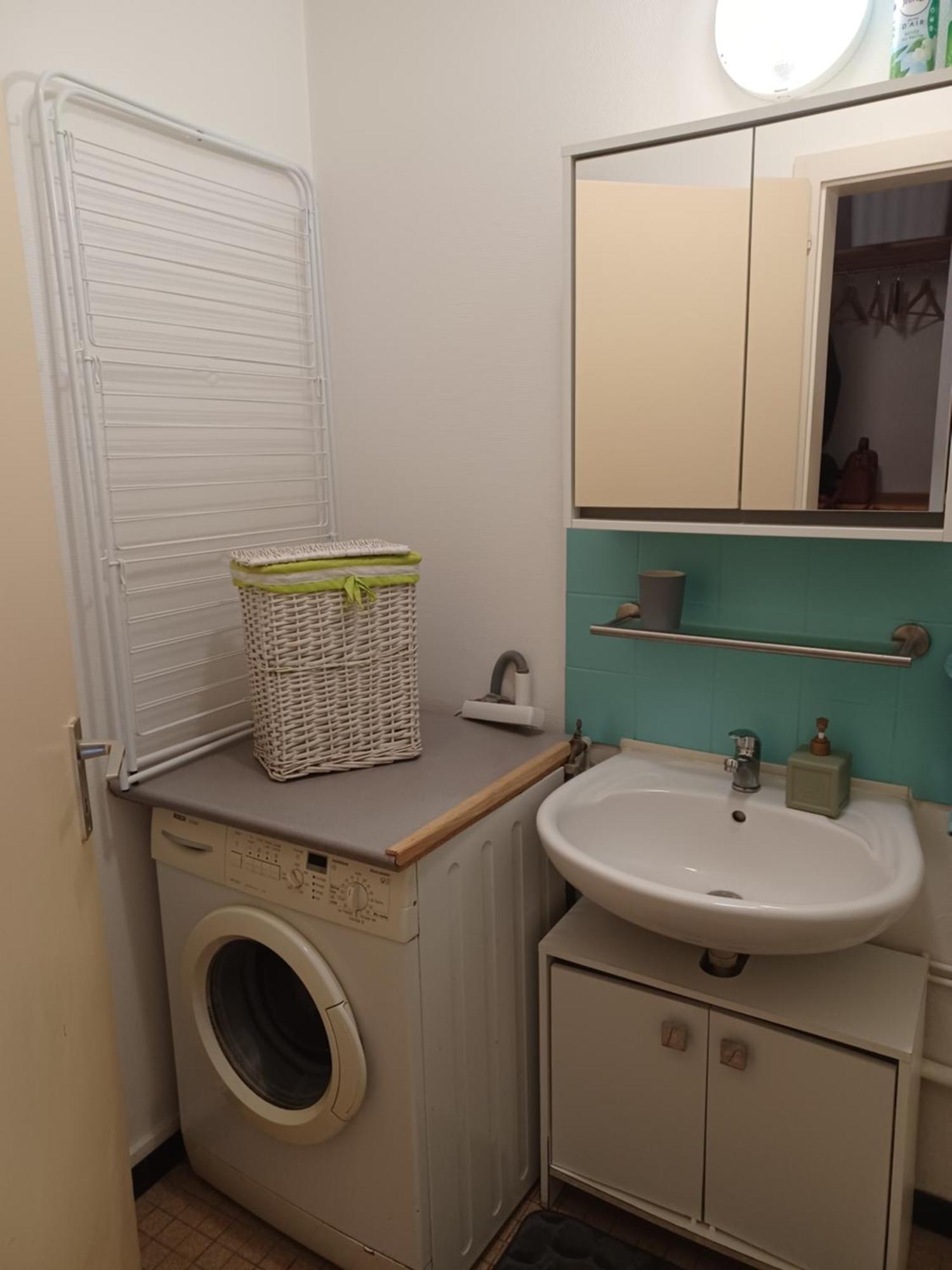 Studio Rdc Calme Avec Parking Ferme Pres Autoroute Et Tram C Мюлуз Екстериор снимка