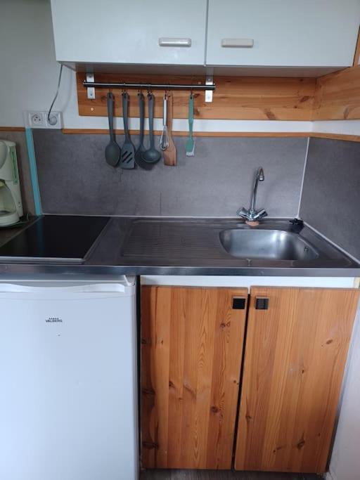 Studio Rdc Calme Avec Parking Ferme Pres Autoroute Et Tram C Мюлуз Екстериор снимка